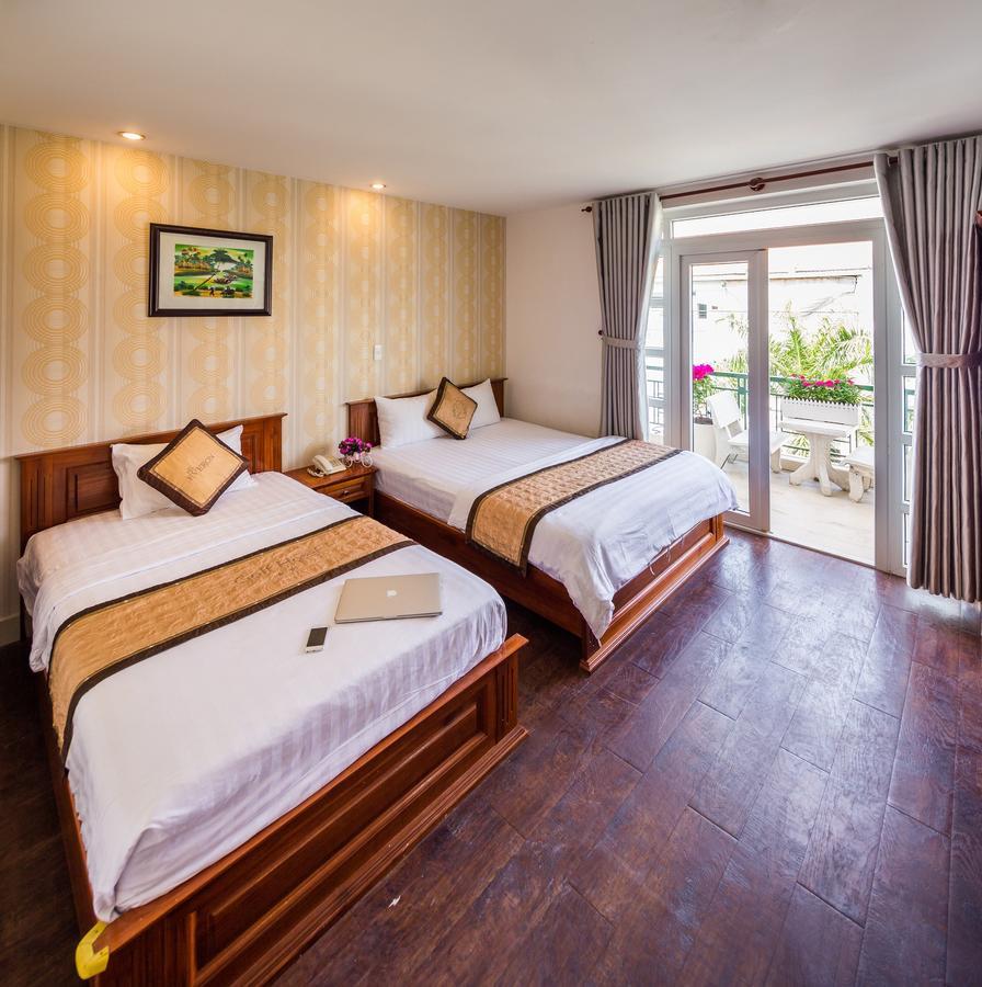 Golf Hotel Хошимин Екстериор снимка