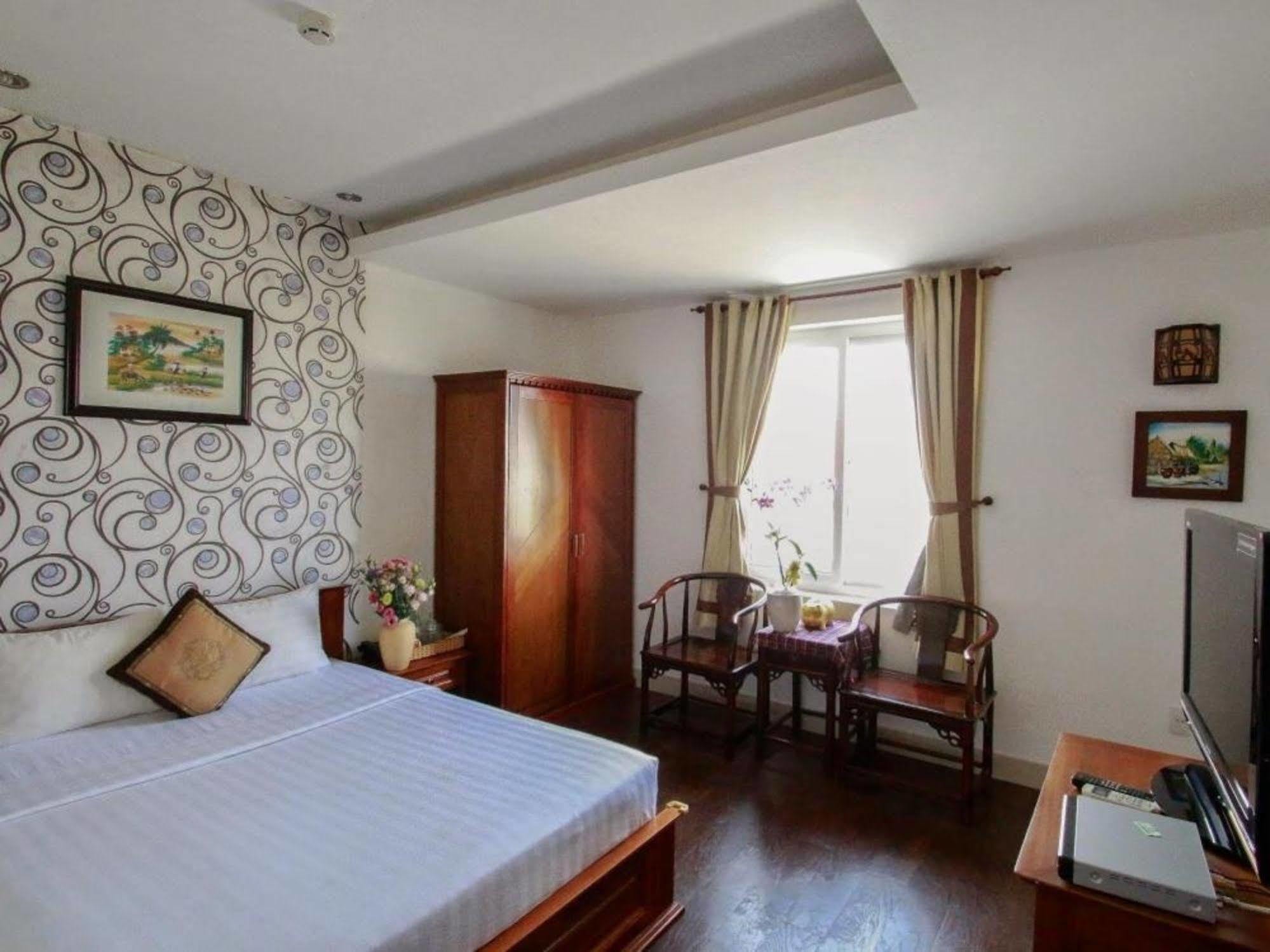 Golf Hotel Хошимин Екстериор снимка